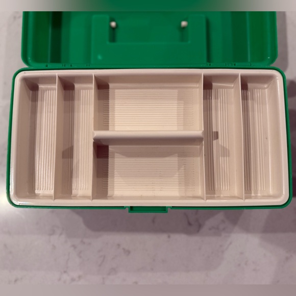 Vintage Woodsream Classic Green Tackle Box with Handle & Insert Great Condition - Picture 10 of 14